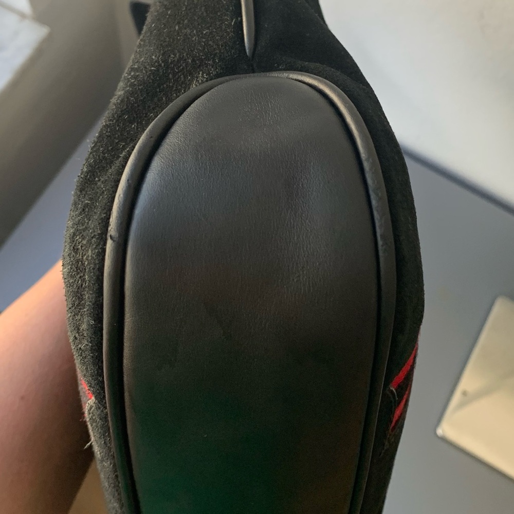 (33) GUCCI 70s Suede Tote - Picture 12 of 12